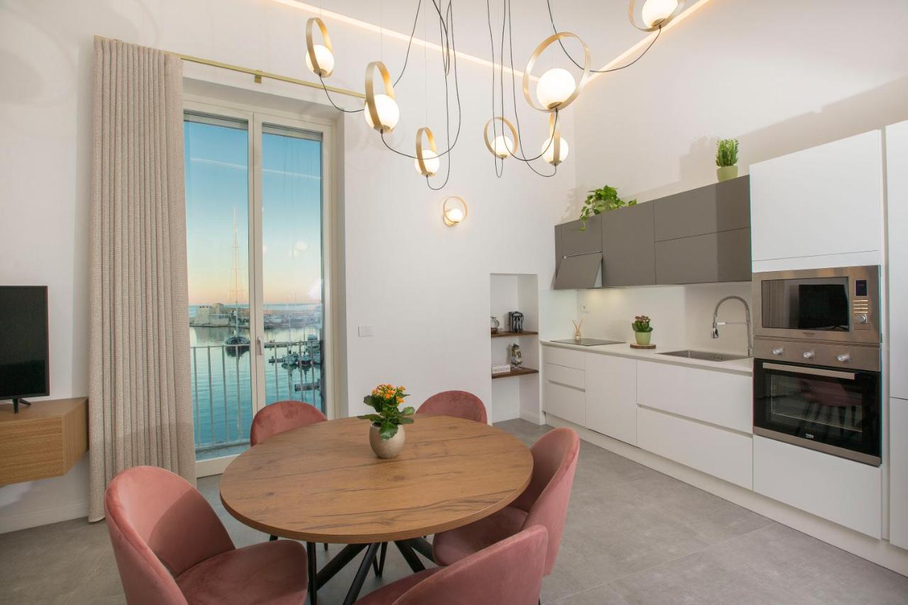 Residenza Rebecca Apartment Trani Bagian luar foto