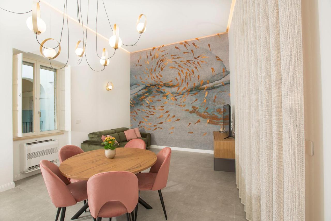 Residenza Rebecca Apartment Trani Bagian luar foto