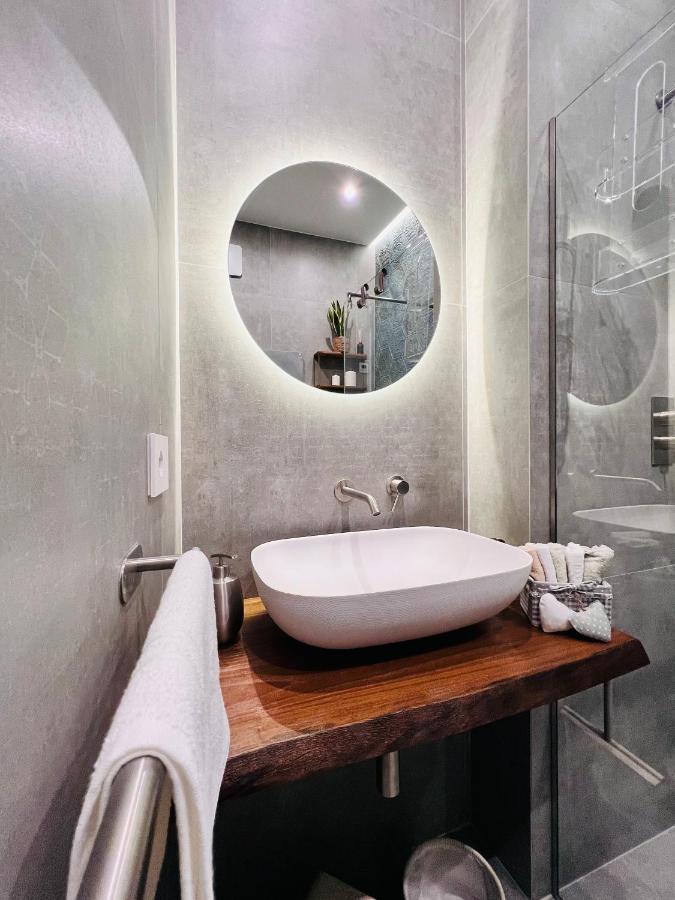Residenza Rebecca Apartment Trani Bagian luar foto
